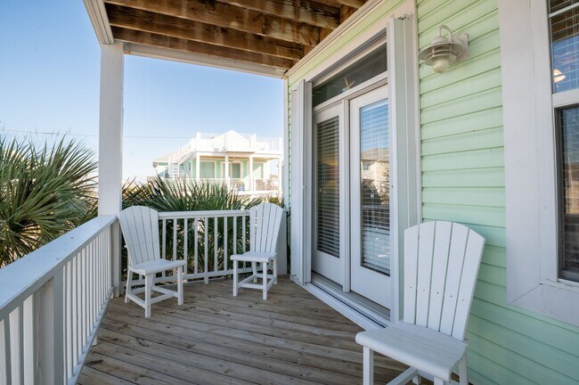 Building Photo - PLAN AND SECURE YOUR WINTER GETAWAY NOW, W...