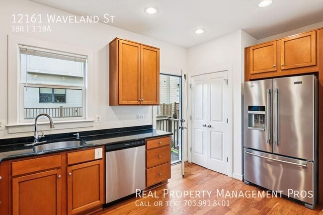 Building Photo - 12161 Waveland St