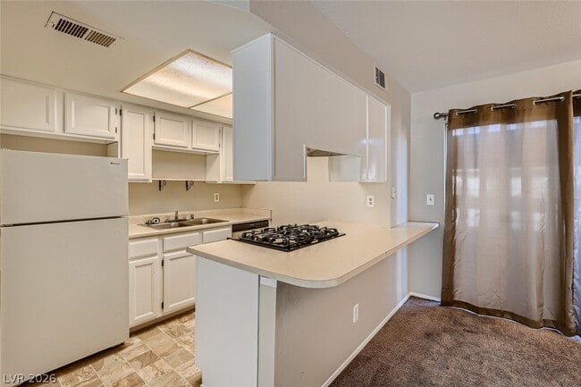 Building Photo - 501 Sellers Pl