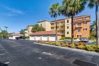 Building Photo - ** BOTANICAL PLACE ** 3 BED / 2 BATH - CON...