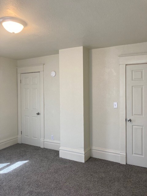 Building Photo - 2419 NE Madison Ave