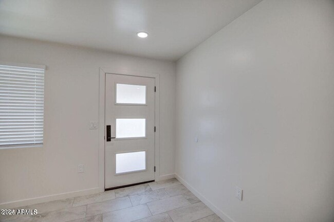 Building Photo - 1411 S Bonarden Ln