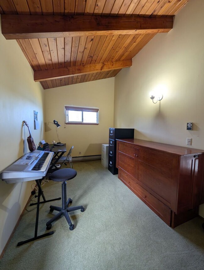 Building Photo - A Luxury Beachfront Lodge Awaits! For Rent...
