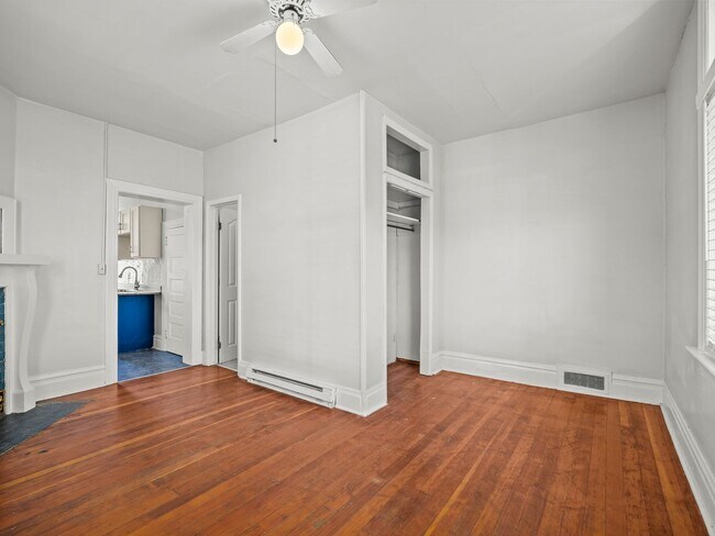 Building Photo - Ken-355 S 300 E, Provo UT 84606