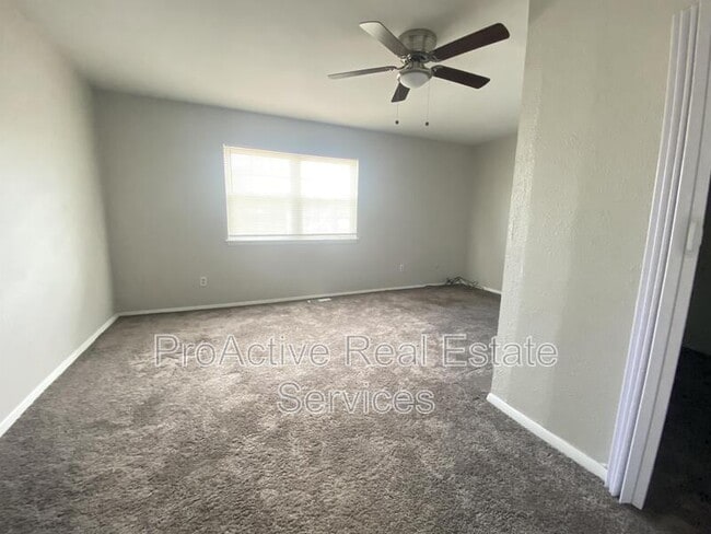 Building Photo - 1013 Dubose Dr