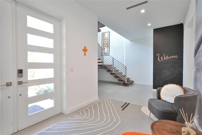Building Photo - 3939 Higel Ave