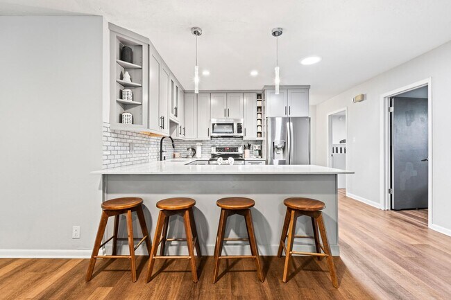 Building Photo - Charming Park City Condo!