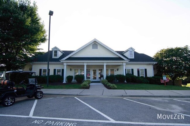 Building Photo - 105 Maraketch Ct