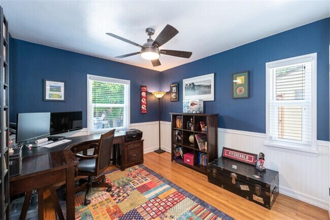 Building Photo - 5865 Vesper Ave Rental