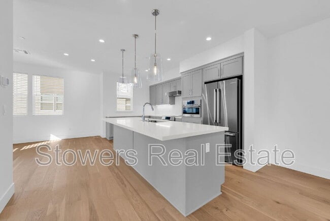 Building Photo - 3001 Ivory Ter