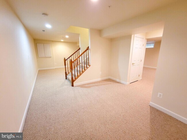 Building Photo - 2702 Millwood Way
