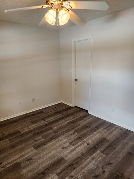 Building Photo - 28 Plantation Dr