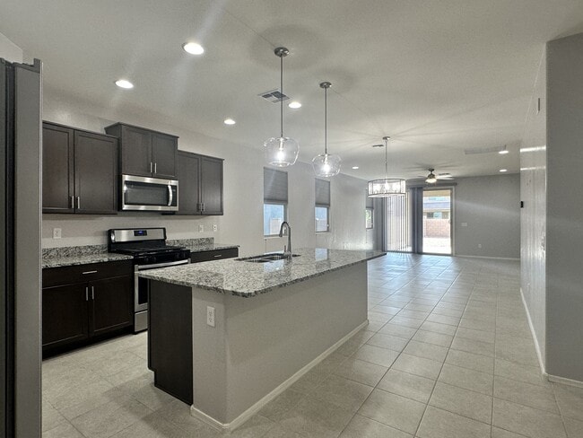 Building Photo - 7303 S Via Tierra Mesa