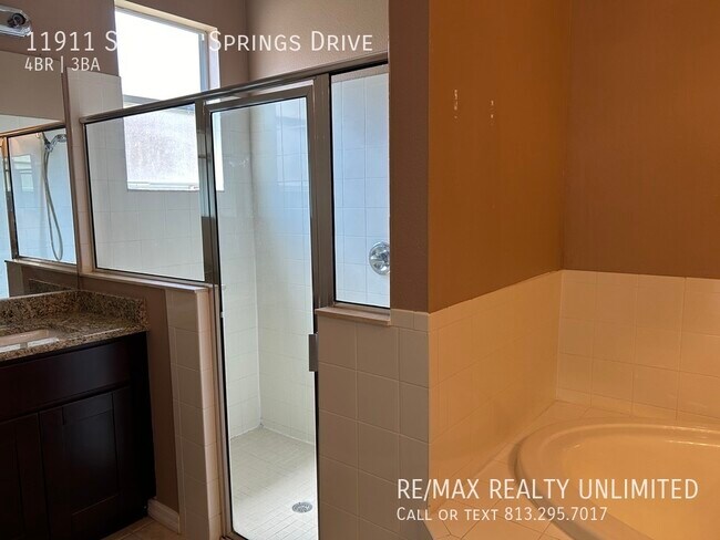 Building Photo - 11911 Summer Springs Dr