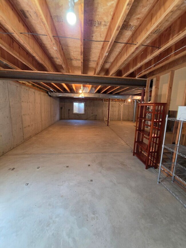 Building Photo - 1636 Weatherby Ln