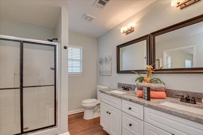 Building Photo - 1316 Maple Leaf Ct