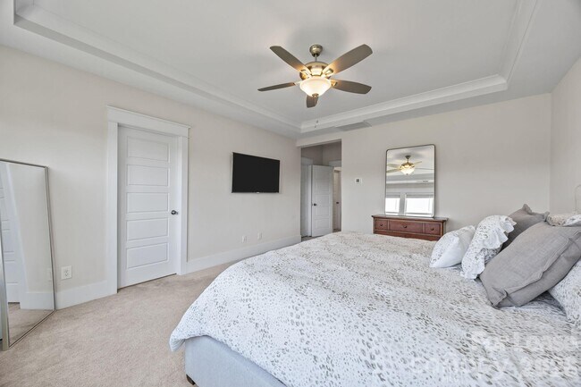 Building Photo - 4832 Blanchard Wy