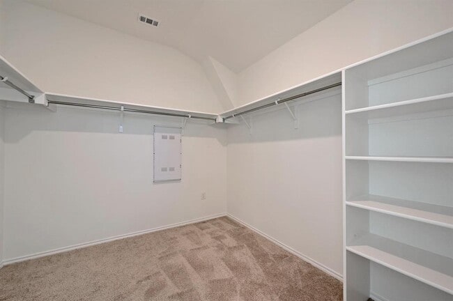 Building Photo - 6204 Conestoga Wagon Way