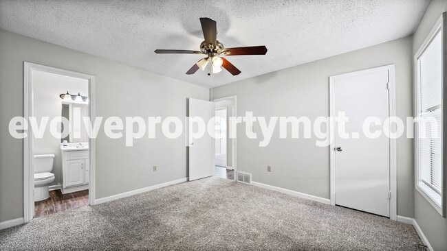 Building Photo - 3712 Firethorne Dr