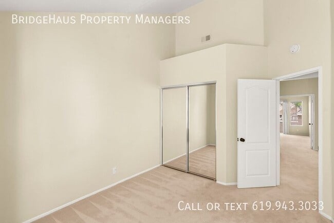 Building Photo - 11048 Portobelo Dr