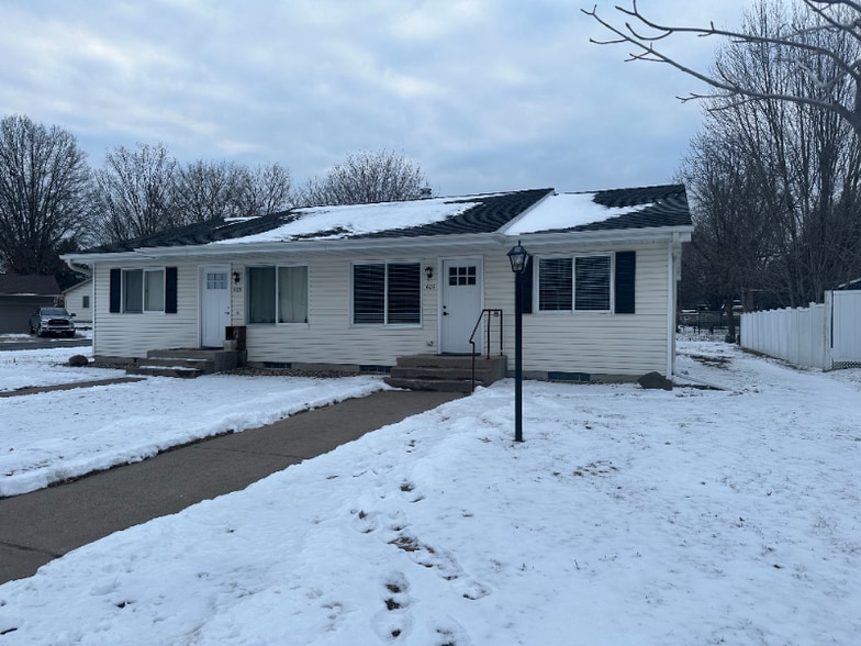 Building Photo - 605 N Grove St