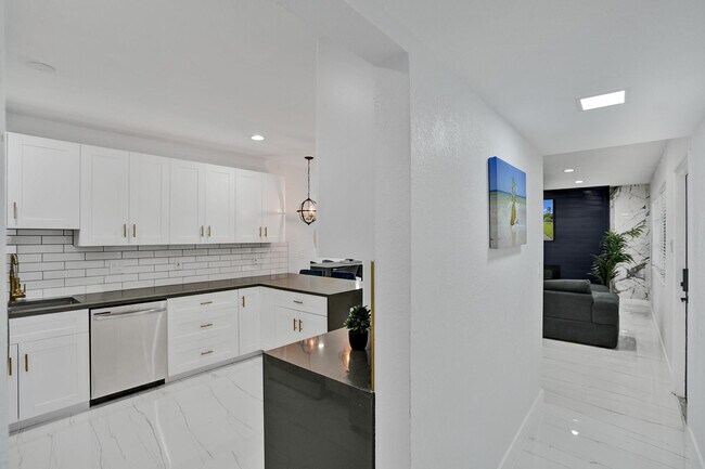 Building Photo - 18600 NW 11th Rd