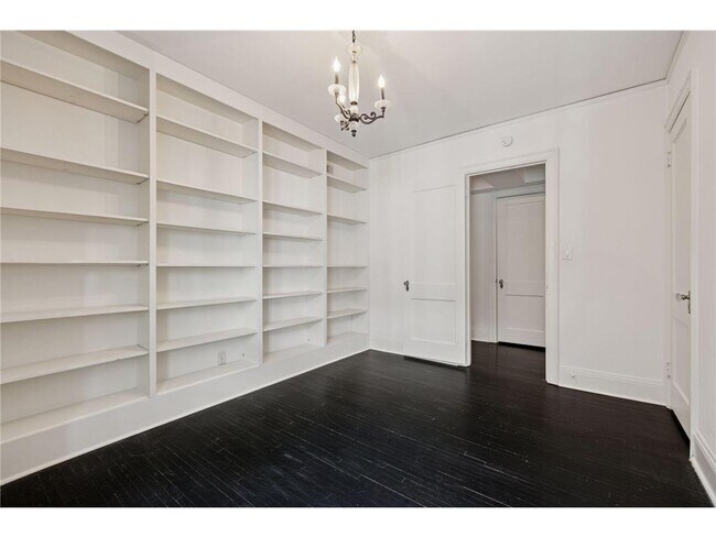 Building Photo - 1785 Dupont Ave S