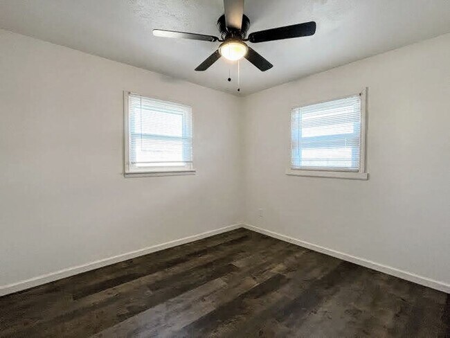 Building Photo - Shady Ranch Retreat – Your Personal 3-Bedroom Haven in Big?Spring, TX