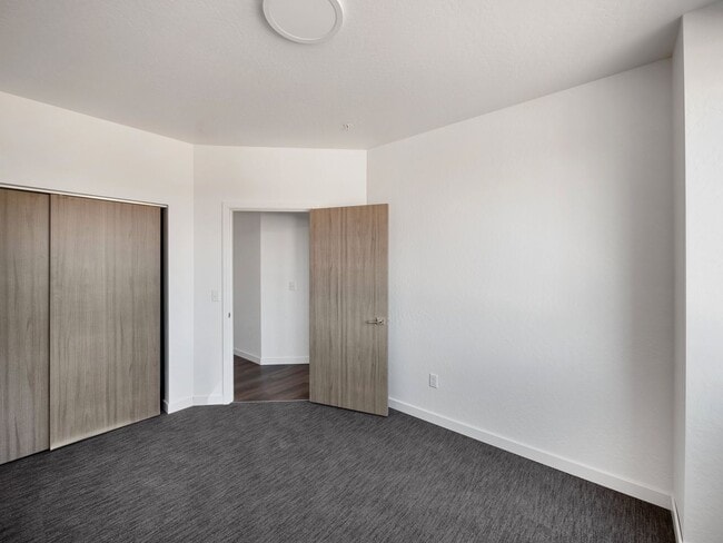 Building Photo - Gray Ridge Apartments