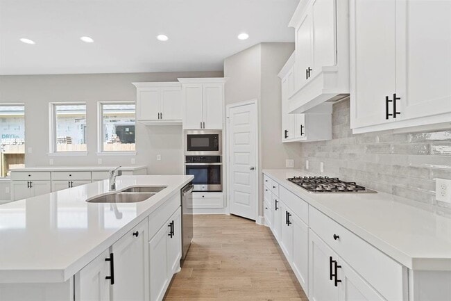 Building Photo - 27122 Butterfly Mint Ln