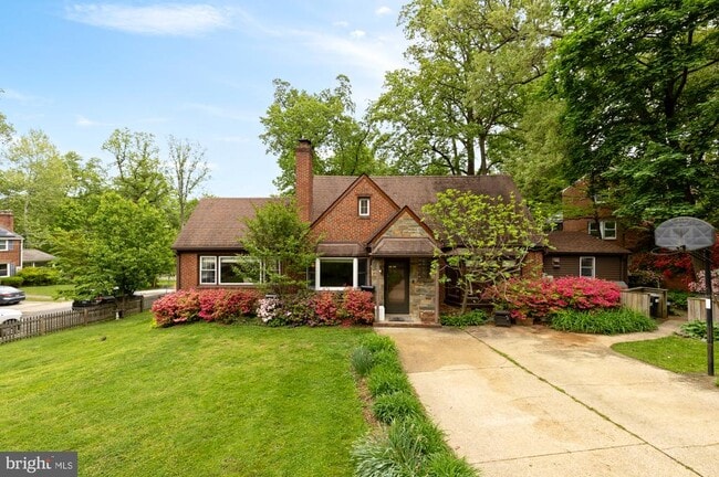 Building Photo - 8323 Haddon Dr
