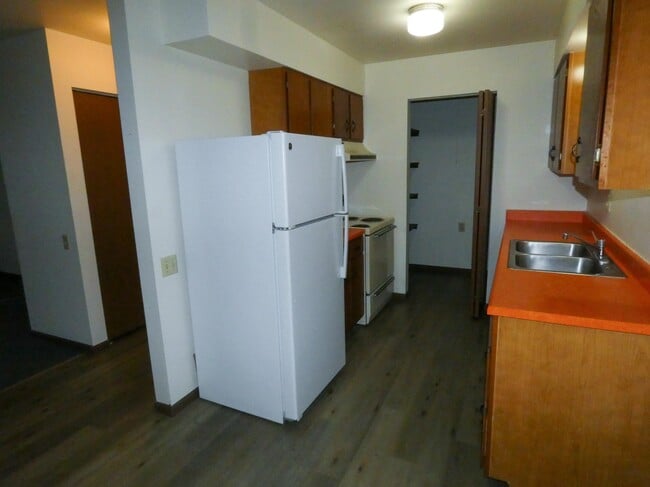 Building Photo - 401 Grant St