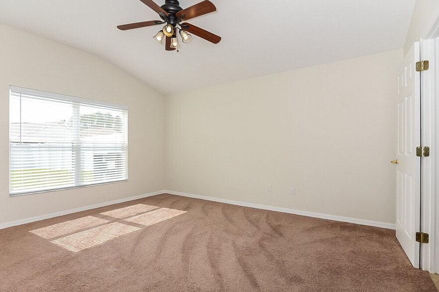 Building Photo - 34325 Smart Dr