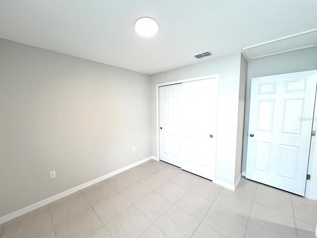 Building Photo - 111 Rolling Sands Dr