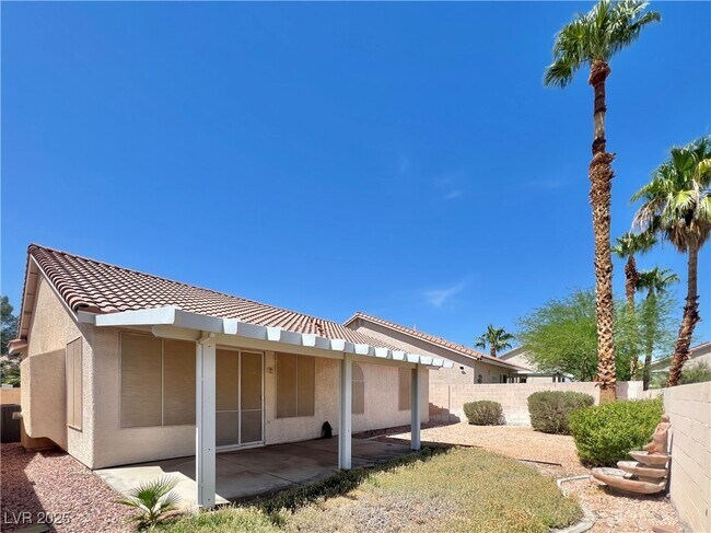 Building Photo - 258 Whitewater Village Ct