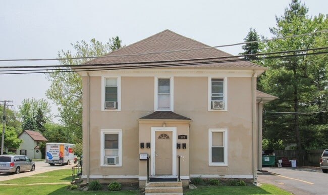 Primary Photo - 109 Cary St