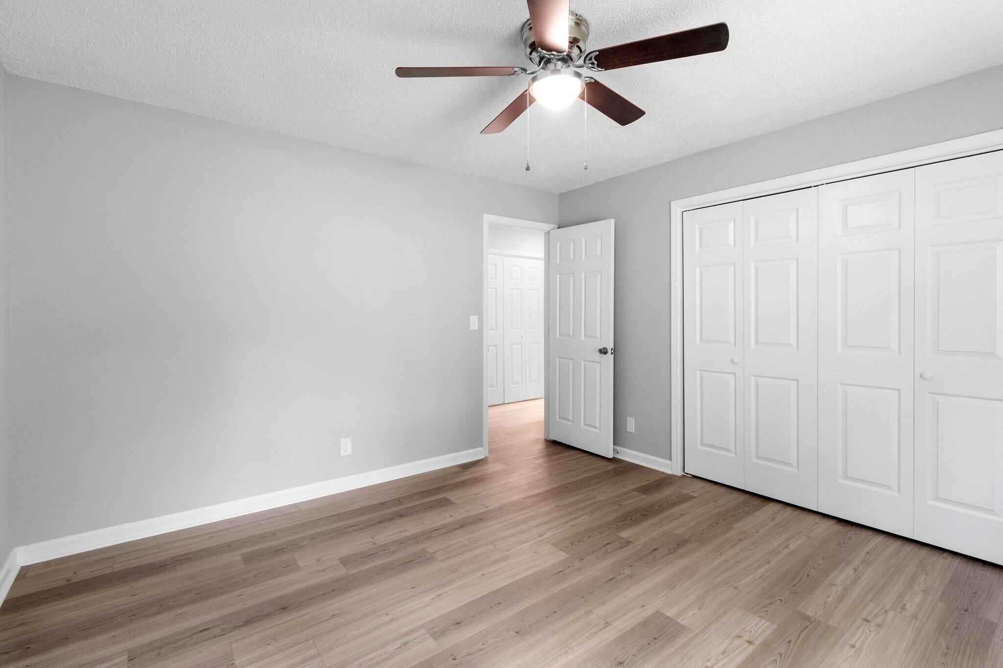 Building Photo - 325 Eastwood Dr