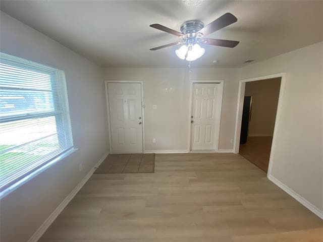 Building Photo - 2025 El Capitan Dr