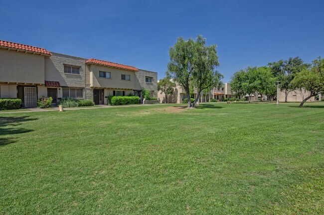 Building Photo - 6841 E Osborn Rd