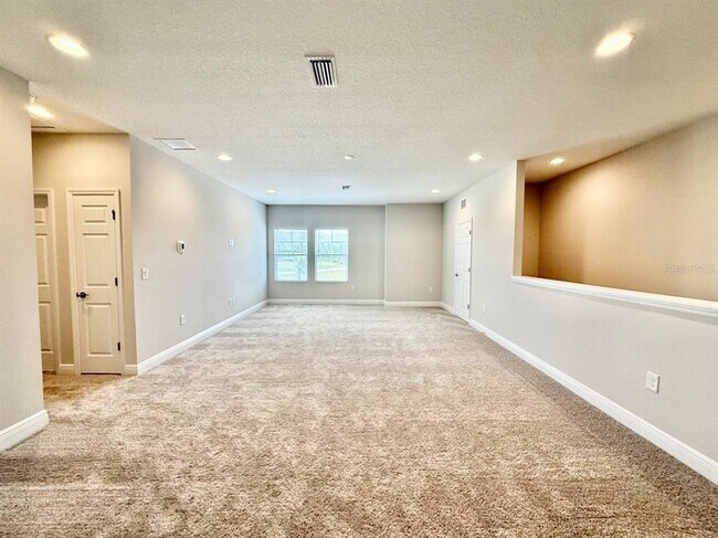 Building Photo - 35617 Stableton Ln