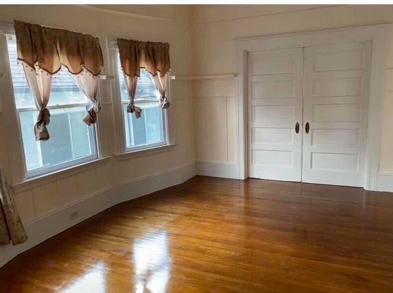 Building Photo - 770 Buena Vista Ave