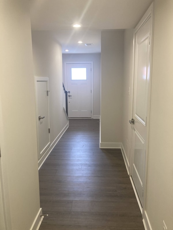 Building Photo - 1951 Bellac Wy