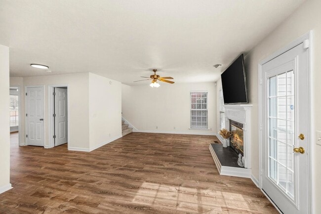 Building Photo - 7028 Sugarplum Rd