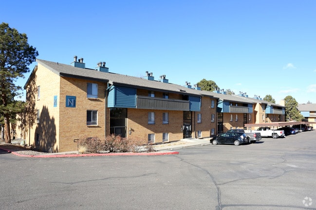 Exterior - 3300 Tamarac Apartments