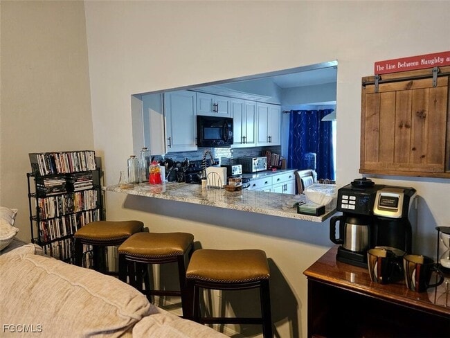 Building Photo - 1418 Cape Coral Pkwy W