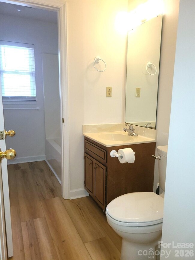 Building Photo - 2016 Oakdale Rd