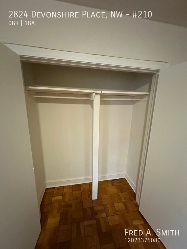 Building Photo - 2824 Devonshire Pl NW