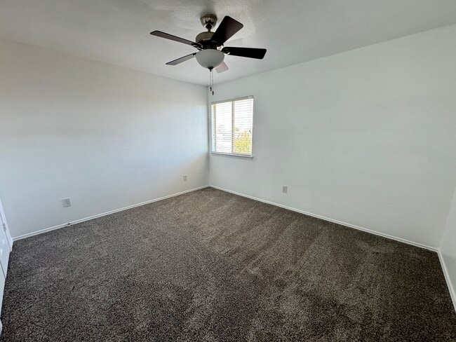 Building Photo - 6706 Golden Oak Ln