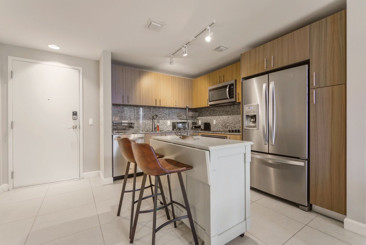 Building Photo - 5350 NW 84th Ave