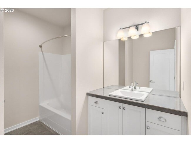 Building Photo - BEAUTIFUL NEWER CONSTRUCTION 4 BD HOME W/2 CAR GARAGE, W/D IN UNIT, AND MORE!